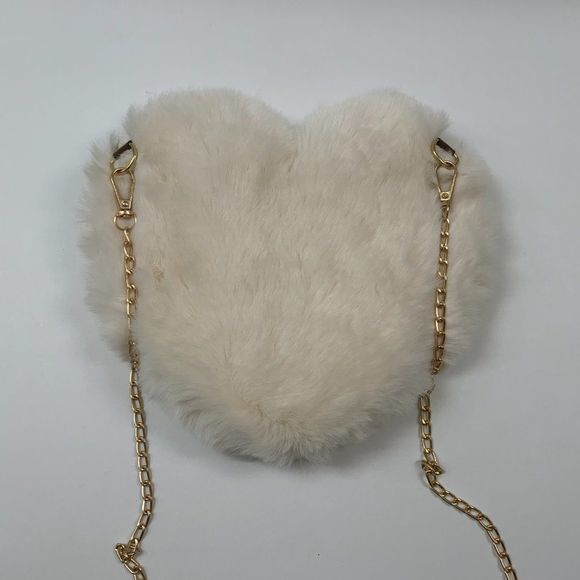Heart Shaped Faux Fur Crossbody Bag - White- NWT - Picture 6 of 10